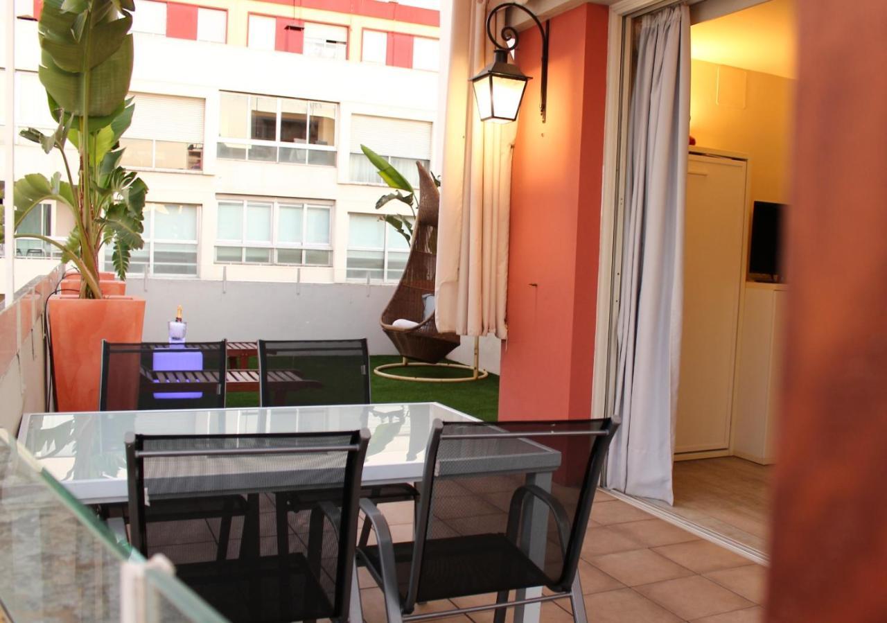 Apartamentos Sevilla Centro Екстериор снимка